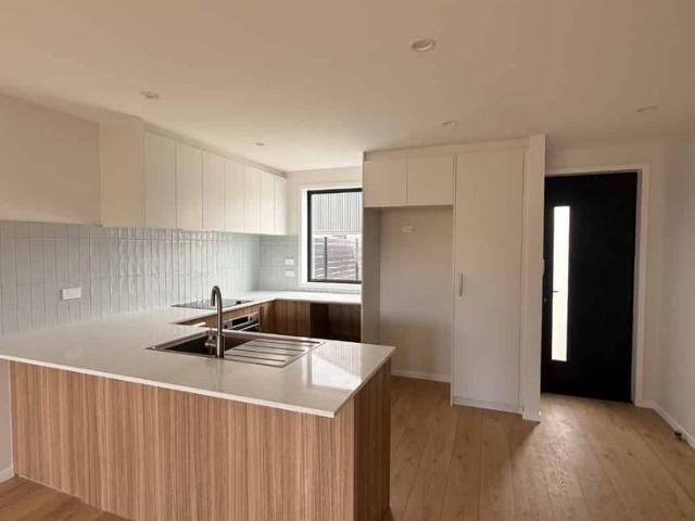 Townhouse for rent in East Tamaki, Oroua County