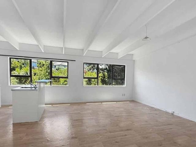 Apartment for rent in Green Bay, Oroua County