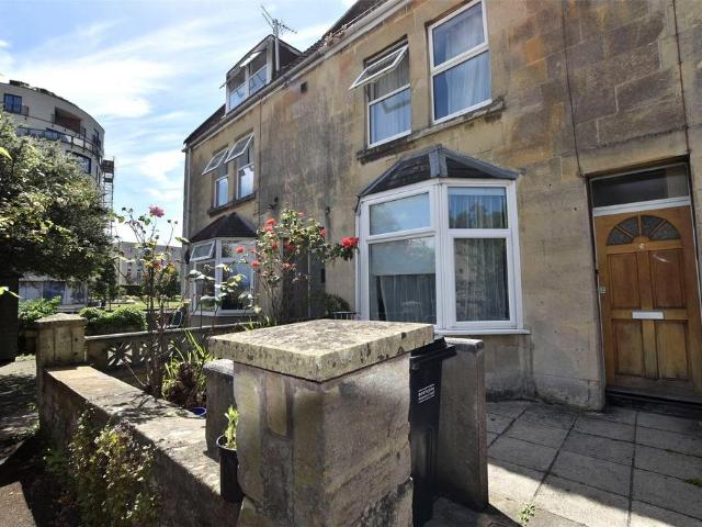 Apartment for rent in East Twerton, Dulcote