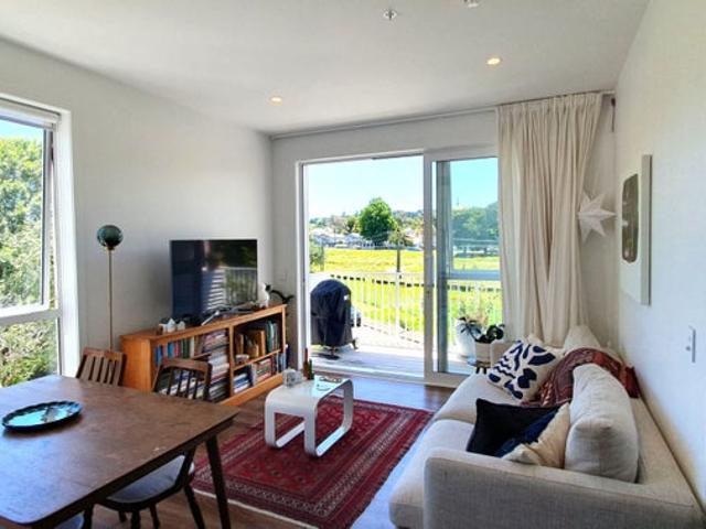 Apartment for rent in Royal Oak