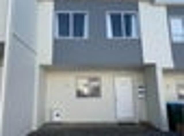 Townhouse for rent in One Tree Hill, Oroua County