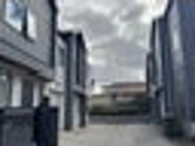 Townhouse for rent in One Tree Hill, Maungakiekie-Tāmaki