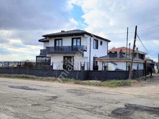 Çorlu içerisinde satılık Villa