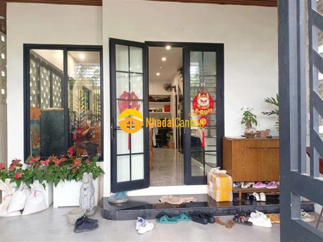 Nhà mặt phố bán