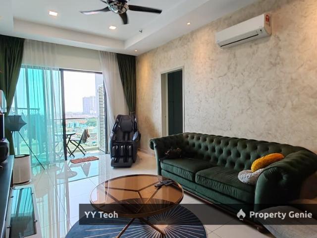 Condominium for sale in Malaka
