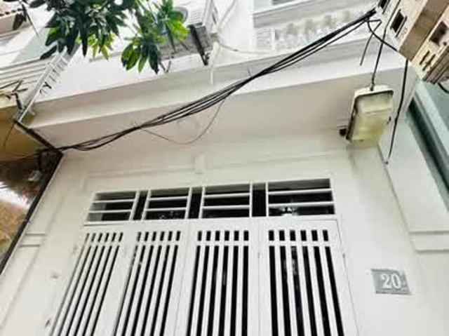 Nhà bán tại Hoàn Kiếm, Hà Nội