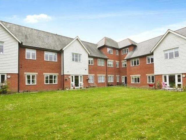 House for sale in Pilgrims' Hatch, Navestock Side