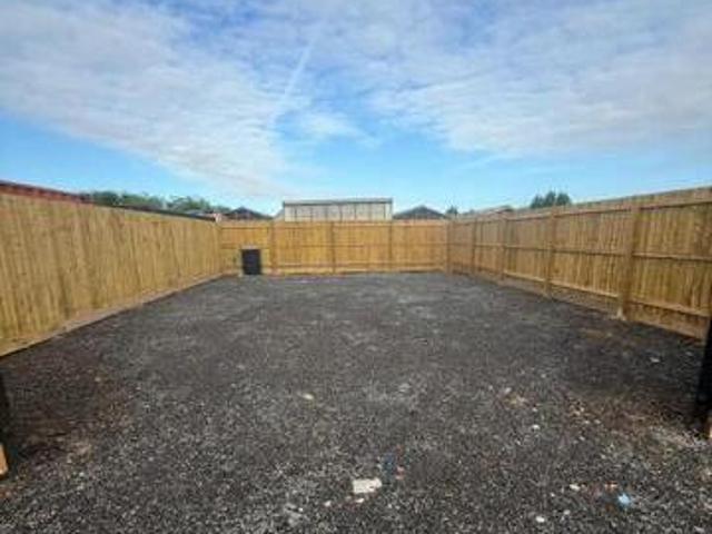 House for rent in Pilgrims' Hatch, Navestock Side