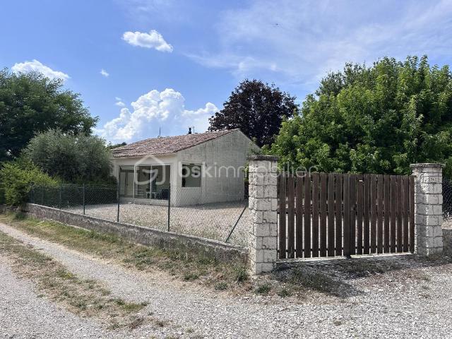 Maison vente à Forcalquier, Ongles