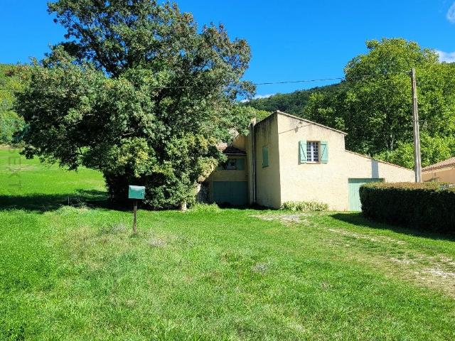 Maison vente à Forcalquier, Ongles