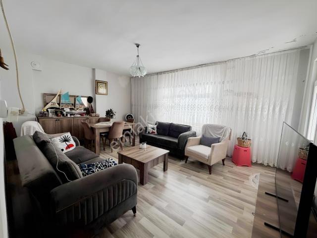 Atatürk Mahallesi, Küçükçekmece içerisinde kiralık mülk