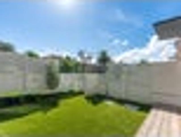 Townhouse for sale in Howick, Oroua County