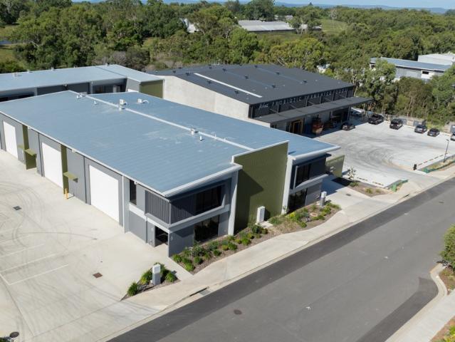 Warehouse for rent in Toombul, Queensland