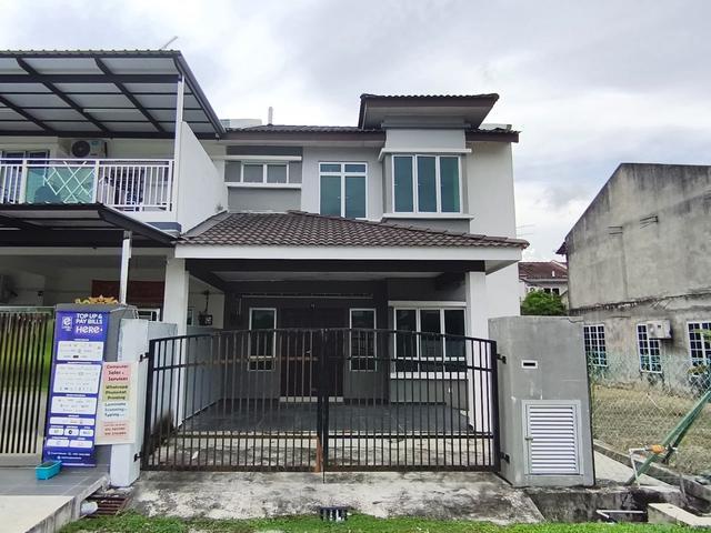 Terraced House for sale in Batu Pahat, Johor