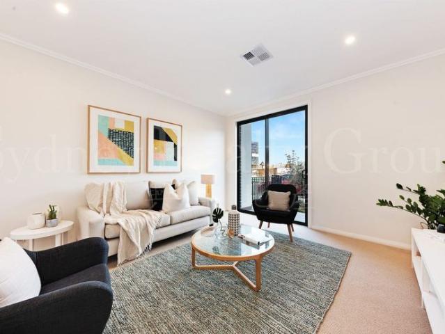 Townhouse for rent in Sydney, New South Wales