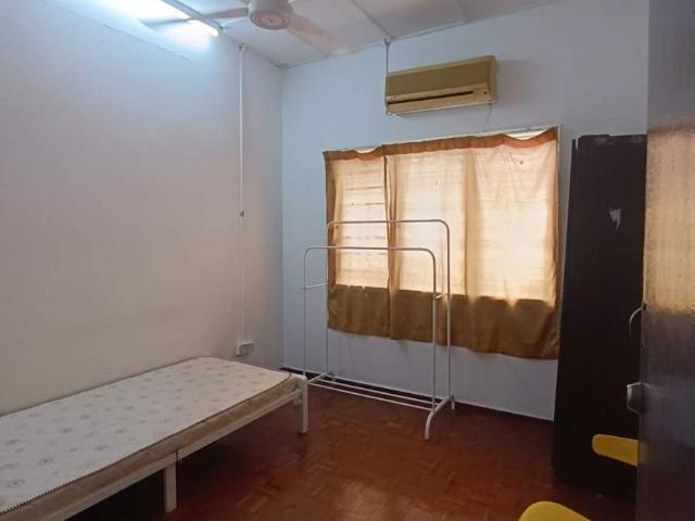 Room for rent in Taman Taynton View, Kuala Lumpur