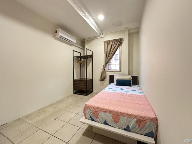 Room for rent in Country Heights Damansara, Kuala Lumpur