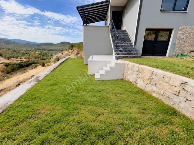 Burhaniye, Balikesir içerisinde satılık Villa