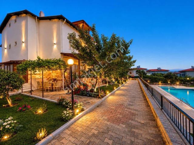 Burhaniye, Balikesir içerisinde satılık Villa