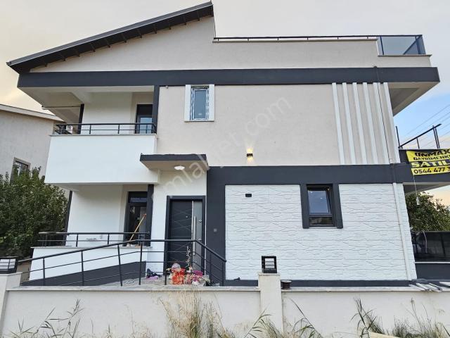 Burhaniye, Balikesir içerisinde satılık Villa