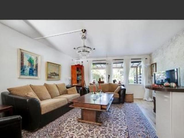 Hus hyra i Tullinge, Stockholm