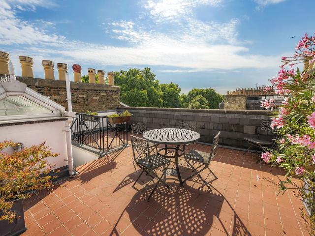House for rent in Royal Borough of Kensington and Chelsea, Greater London