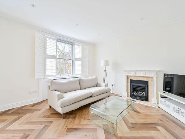 Apartment for rent in Brompton, Greater London