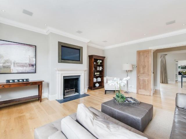 Apartment for rent in Royal Borough of Kensington and Chelsea, Greater London