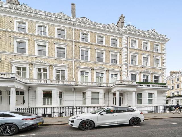House for rent in Brompton, Greater London