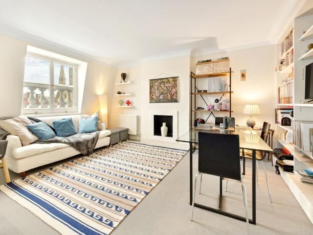 Apartment for rent in The Boltons, Greater London