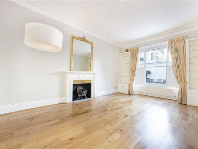 Apartment for rent in Brompton, Greater London