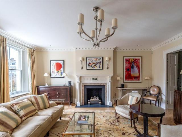 Apartment for rent in Brompton, Greater London