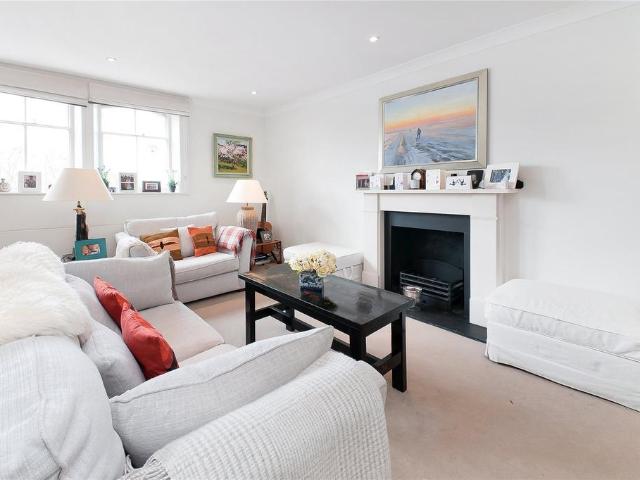 Apartment for rent in Brompton, Greater London