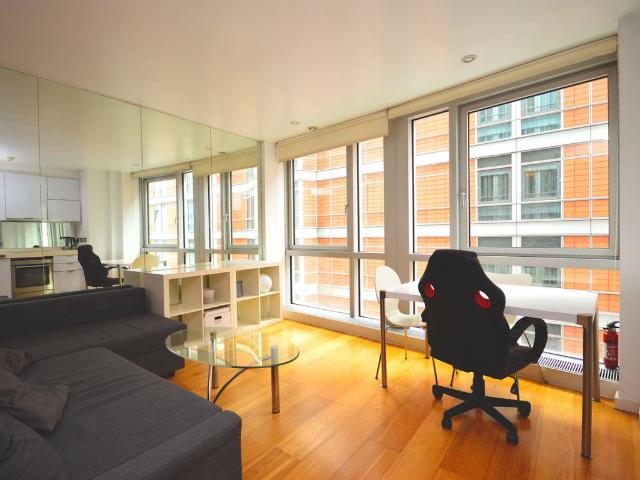 Studio for rent in Blackwall, Greater London