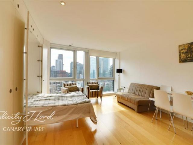 House for rent in Greenwich Peninsula, Greater London