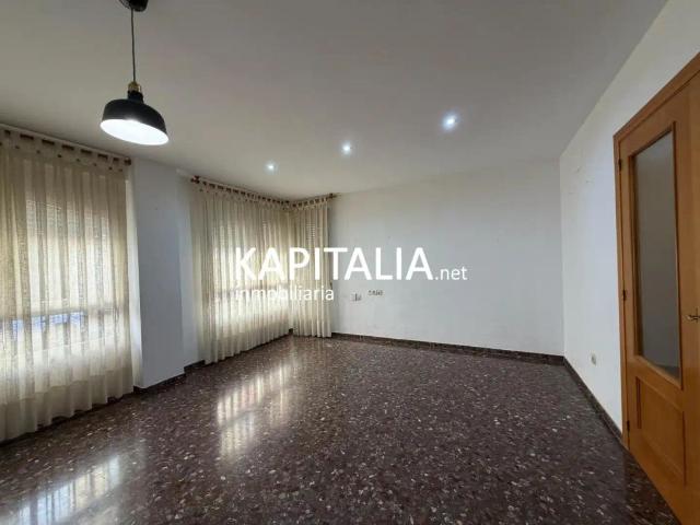 Apartamento en alquiler en Ontinyent, València / Valencia