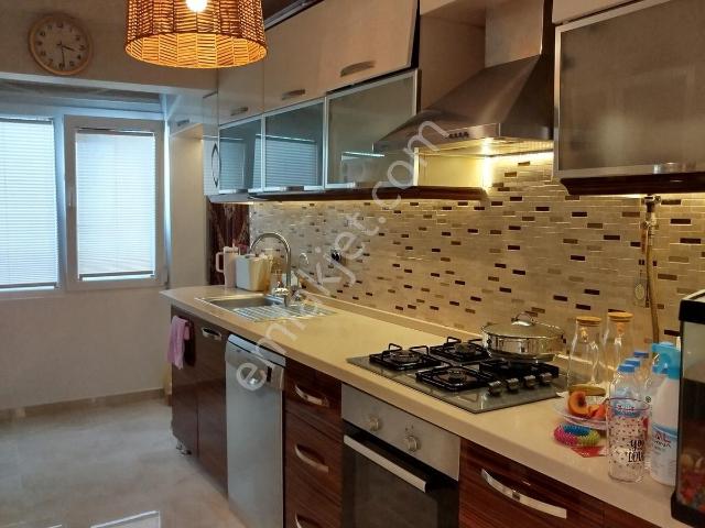 Bahçelievler Mahallesi, Karşıyaka içerisinde satılık mülk
