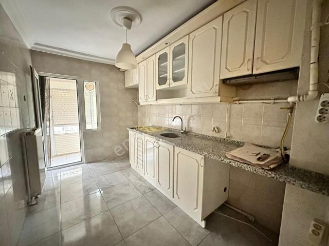 Çiğli, İzmir içerisinde kiralık mülk