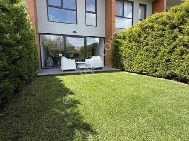 Zekeriyaköy Mahallesi, Sarıyer içerisinde kiralık Villa