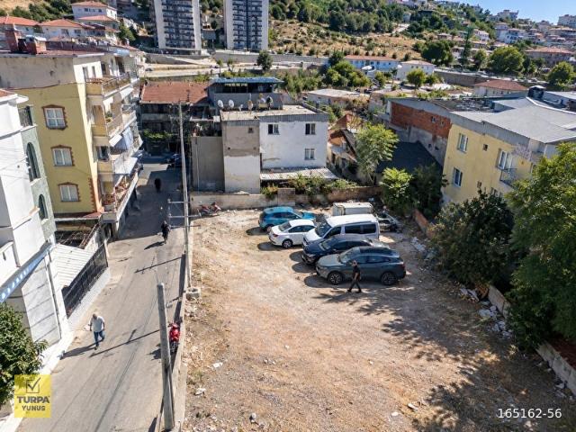 Onur Mahallesi, Bayraklı içerisinde satılık Arsa