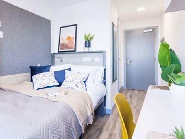 Studio for rent in Digbeth, West Midlands
