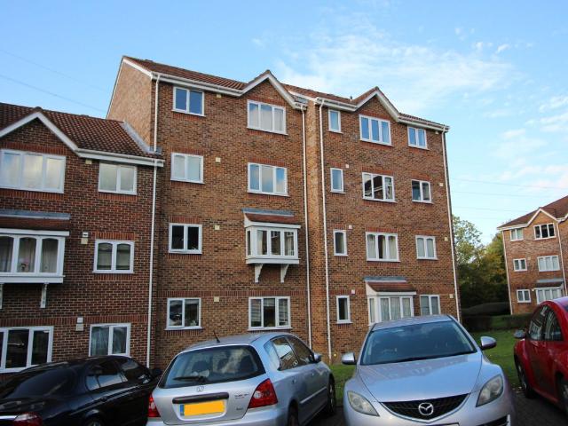 House for rent in Royal Borough of Kingston upon Thames, Greater London