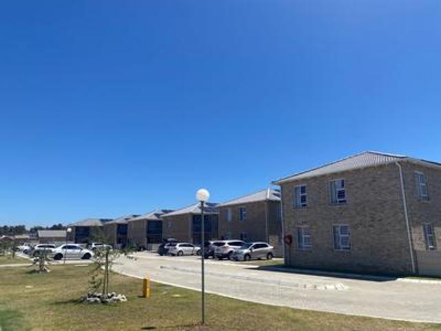 Townhouse for sale in Port Elizabeth, Eastern Cape