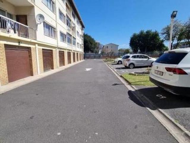 Apartment for sale in Parow, Western Cape
