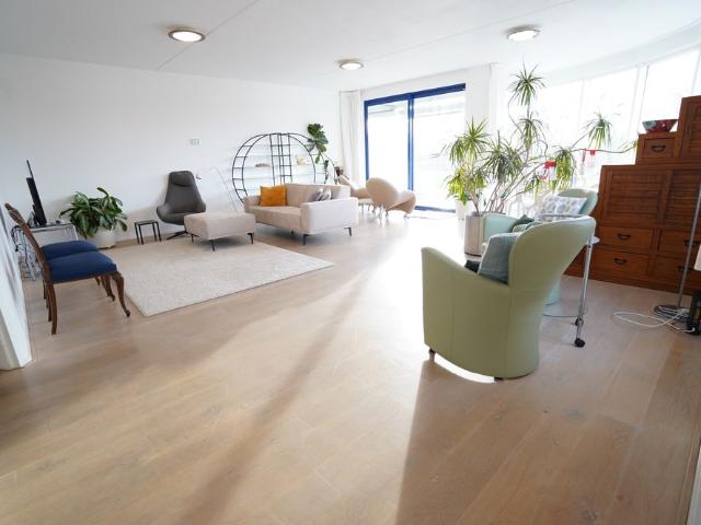 Appartement te huur in Vrijenban, Delft