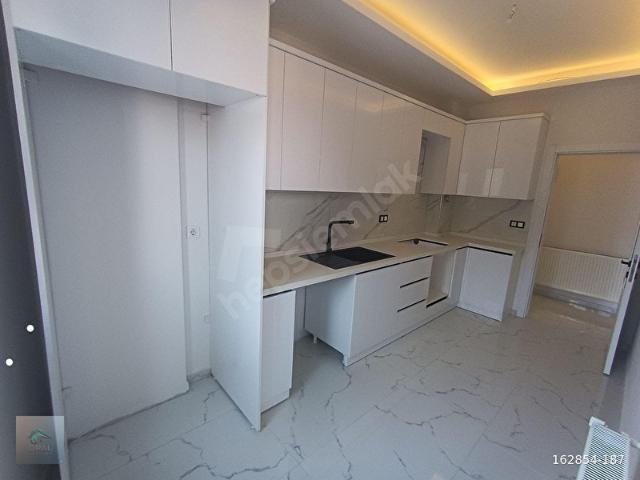 Konak, İzmir içerisinde satılık mülk