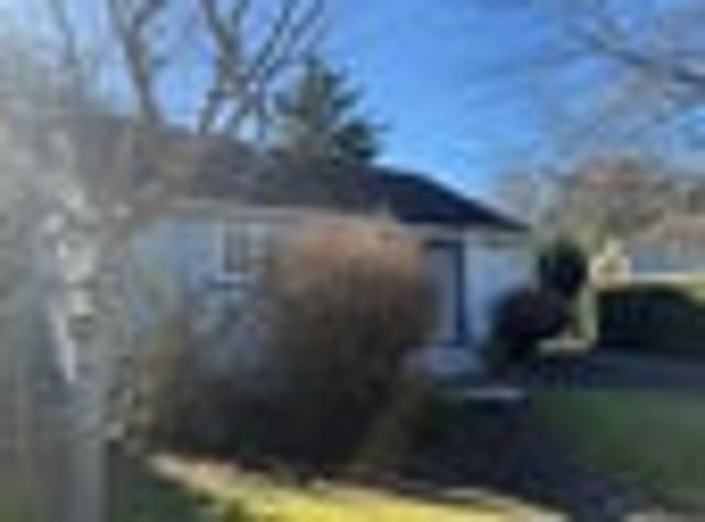 House for rent in Chaslands, Canterbury