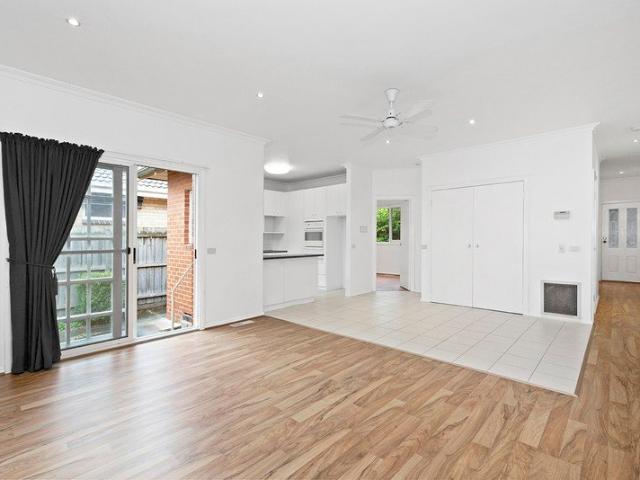 Apartment for rent in Ormond, Melbourne