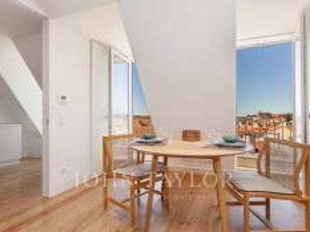 Apartamento alugar em Estrela, Lisboa