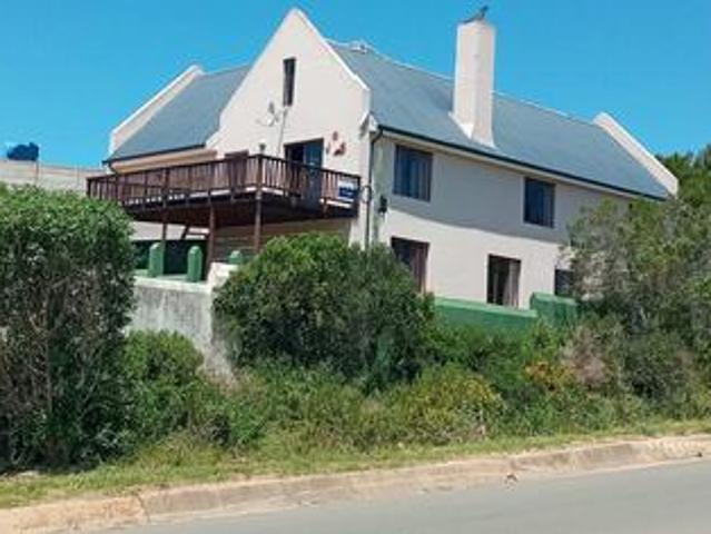 House for sale in Groot Brak Rivier, Western Cape